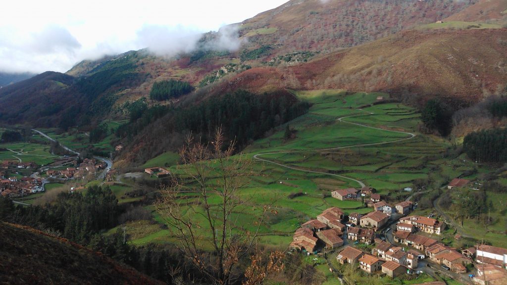 Podemos e Izquierda Unida denuncian que los cajeros automáticos que el Gobierno de Cantabria instaló en las zonas rurales cobran comisiones